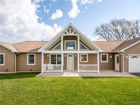 7007 Maple Rd, Newstead, NY 14001