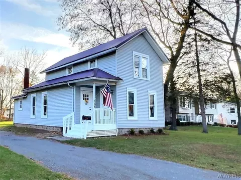168 North St, Ridgeway, NY 14103