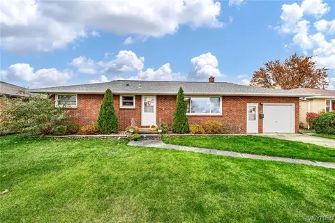 35 Dennis Ln, Cheektowaga, NY 14227