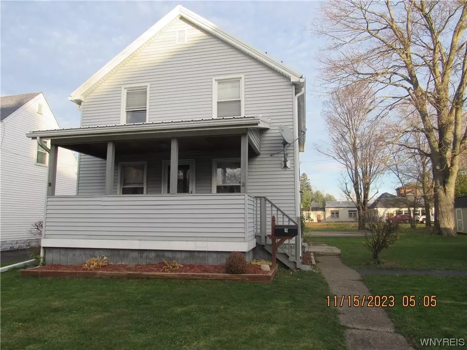 52 Center St, Hamburg, NY 14075 19 Photos Movoto