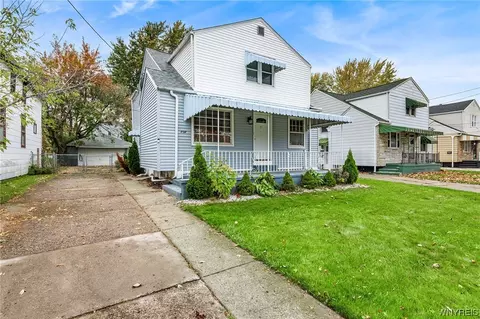 302 Atlantic Ave, Sloan, NY 14212