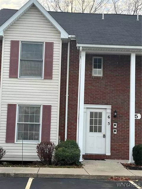 5 Keph Dr #6, Amherst, NY 14228