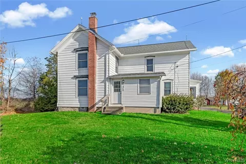 3135 Ransomville Rd, Porter, NY 14131