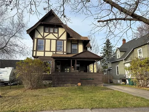 126 Christiana St, North Tonawanda, NY 14120