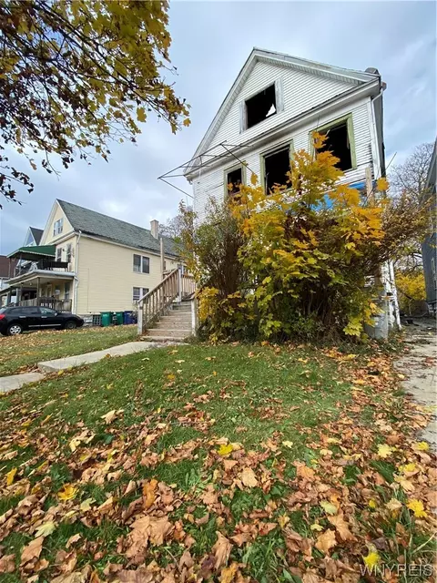 478 Woodlawn Ave, Buffalo, NY 14208