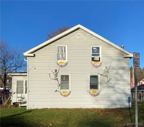 24 N N Genesee St, Hume, NY 14735