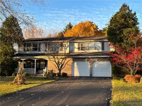 387 Brentwood Dr, Porter, NY 14174