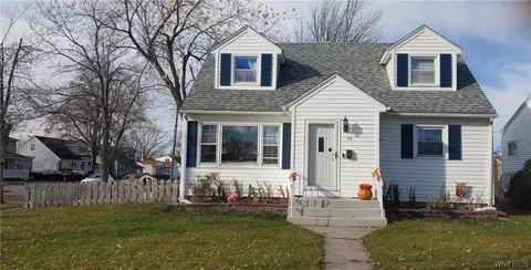 96 Alliger Dr, Tonawanda, NY 14150
