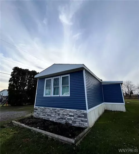 3207 Pratt Rd, Batavia, NY 14020