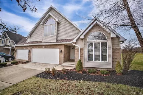 3238 E River Rd, Grand Island, NY 14072