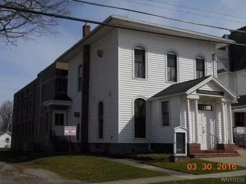 124 Bank St, Batavia, NY 14020