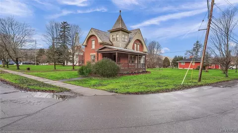 37 Elm St, Andover, NY 14806