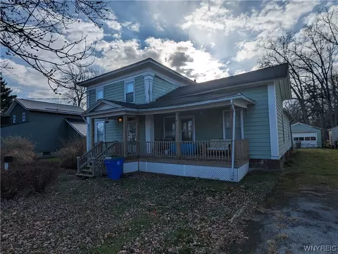 117 Hedley St, Shelby, NY 14103