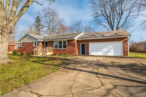 3261 Hopkins Rd, Amherst, NY 14228