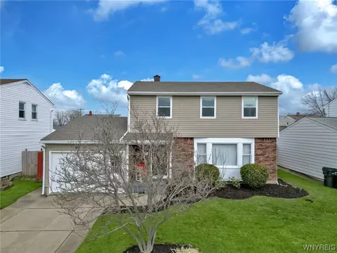 69 Caroline Ln, Depew, NY 14043