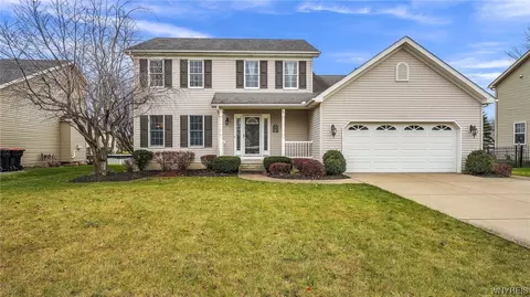 57 Village Vw, Lancaster, NY 14086