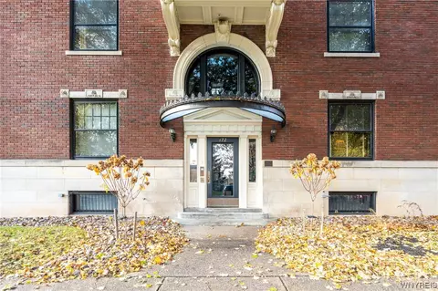 172 Linwood Ave #3, Buffalo, NY 14209