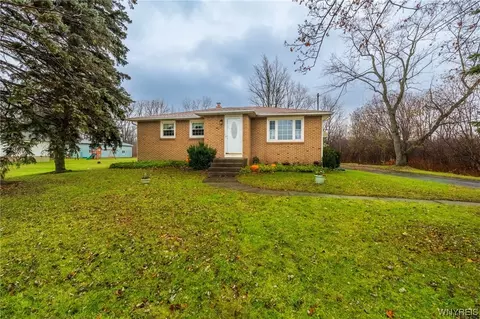 1691 Campbell Blvd, Amherst, NY 14228