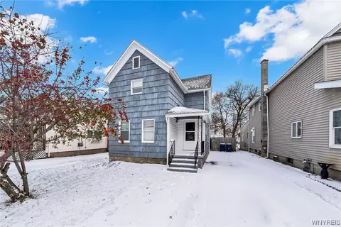 324 Church St, Lockport, NY 14094