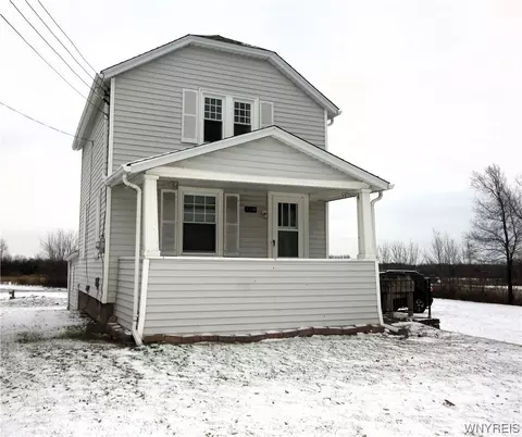 5789 Campbell Blvd, Lockport, NY 14094