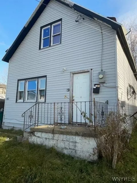 43 Coit St, Buffalo, NY 14206