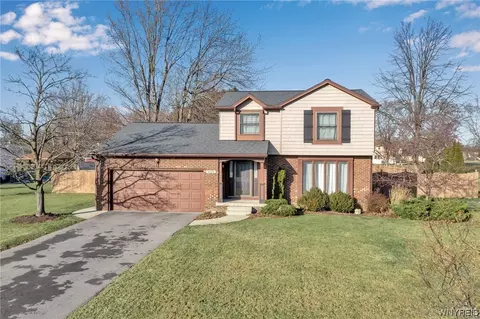 8330 Clarnew Dr, East Amherst, NY 14051