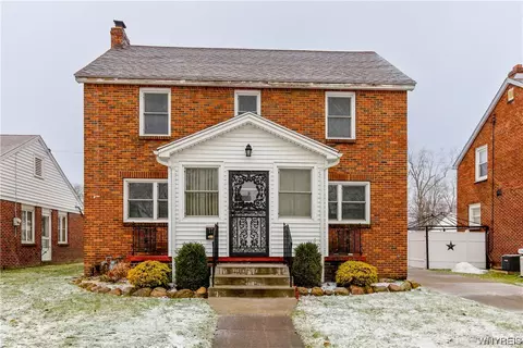 77 S Shore Blvd, Lackawanna, NY 14218