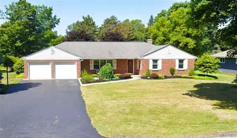3876 N Freeman Rd, Orchard Park, NY 14127