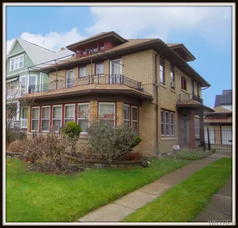 84 N Parade Ave, Buffalo, NY 14211