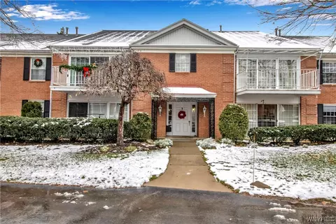 3 Homer Ln #D, Amherst, NY 14221