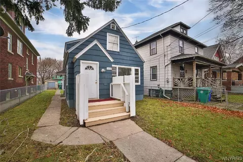 1319 La Salle Ave, Niagara Falls, NY 14301