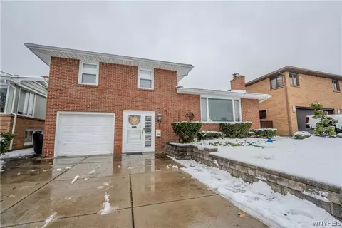67 Curtis Pkwy, Buffalo, NY 14223