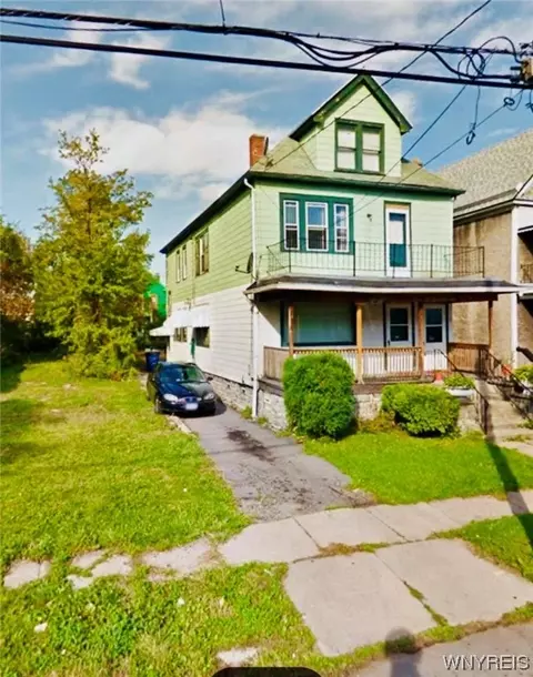 32 Lark St, Buffalo, NY 14211