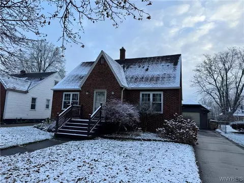 219 Woodridge Ave, Cheektowaga, NY 14225