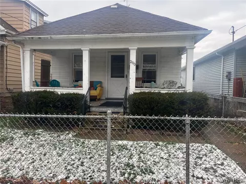 2190 Seneca Ave, Niagara Falls, NY 14305