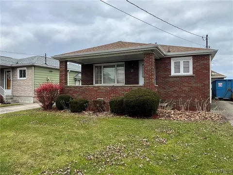 2922 Seneca Ave, Niagara Falls, NY 14305