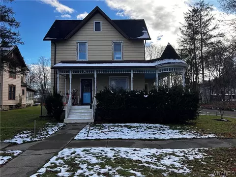 22 Mill St, Cuba, NY 14727