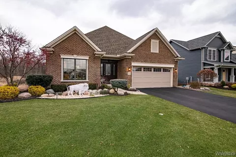 5421 Briannas Nook, Clarence, NY 14031