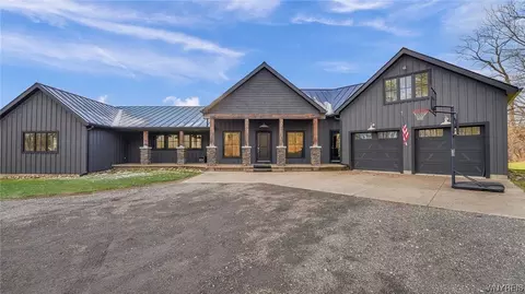 5805 Humphrey Rd, Great Valley, NY 14741