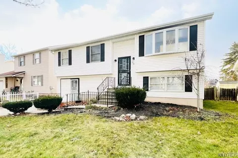 56 Rebecca Park, Buffalo, NY 14207