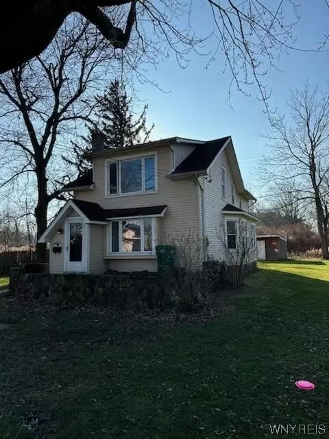 3643 7th St, Buffalo, NY 14219