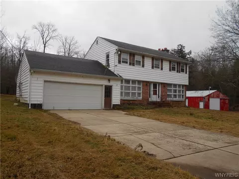 9543 Enser Rd, Eden, NY 14057