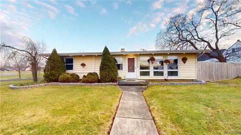1734 Broadway, Grand Island, NY 14072