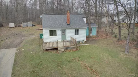 4916 Milestrip Rd, Buffalo, NY 14219