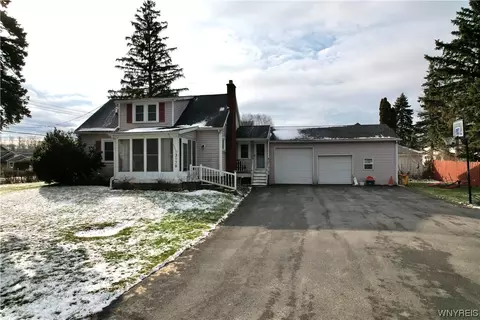 3178 Durham Rd, Hamburg, NY 14075