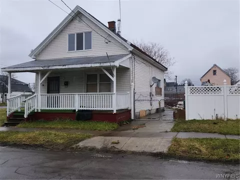 51 Quincy St, Buffalo, NY 14212