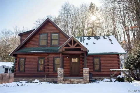 6835 Nys Route 242 W, Ellicottville, NY 14731
