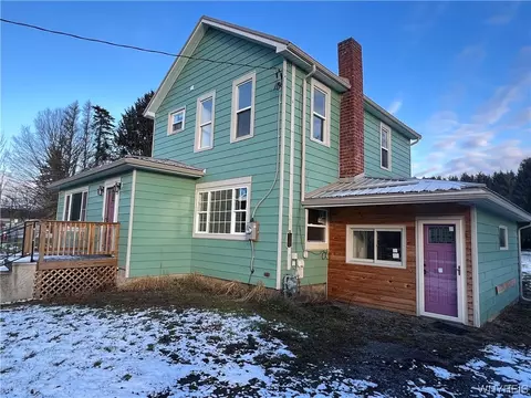 140 Brooklyn St, Portville, NY 14770