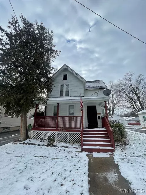 187 Elmwood Ave, Lockport, NY 14094