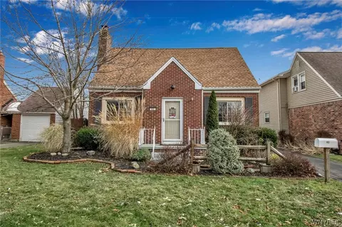 43 Cresthaven Dr, Cheektowaga, NY 14225